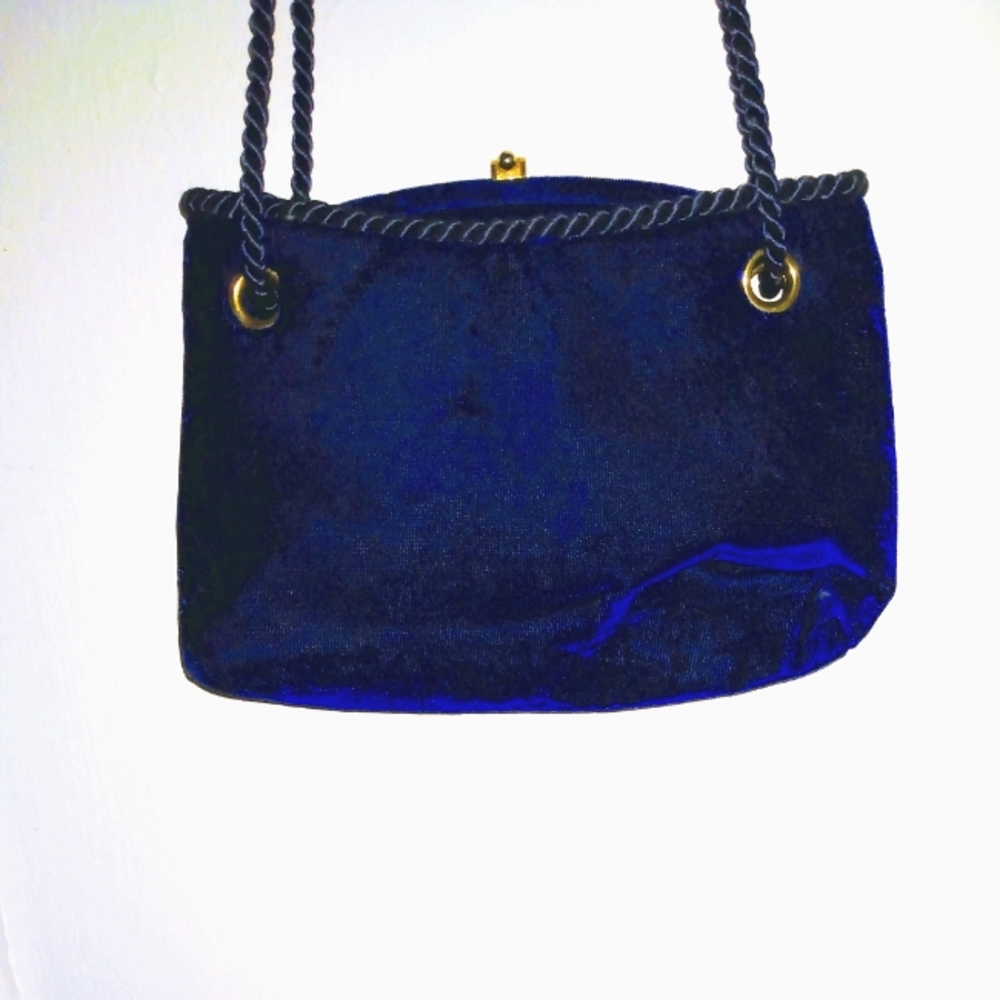 Vtg. Navy Blue Velveteen Shoulder Handbag.